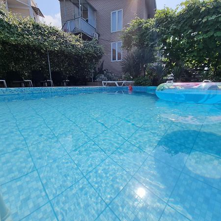 Ривер Гагра Hotel Bagian luar foto