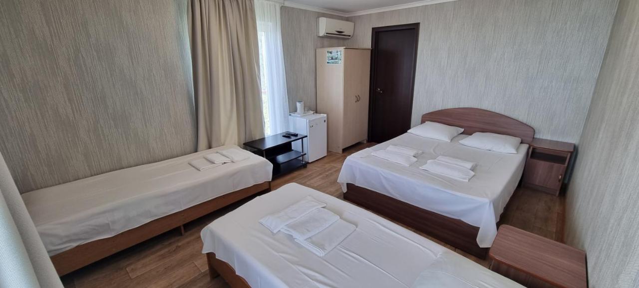 Ривер Гагра Hotel Bagian luar foto