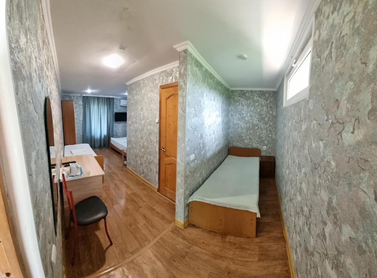 Ривер Гагра Hotel Bagian luar foto